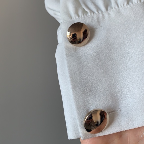 Button up blouse - Picture 2 of 2